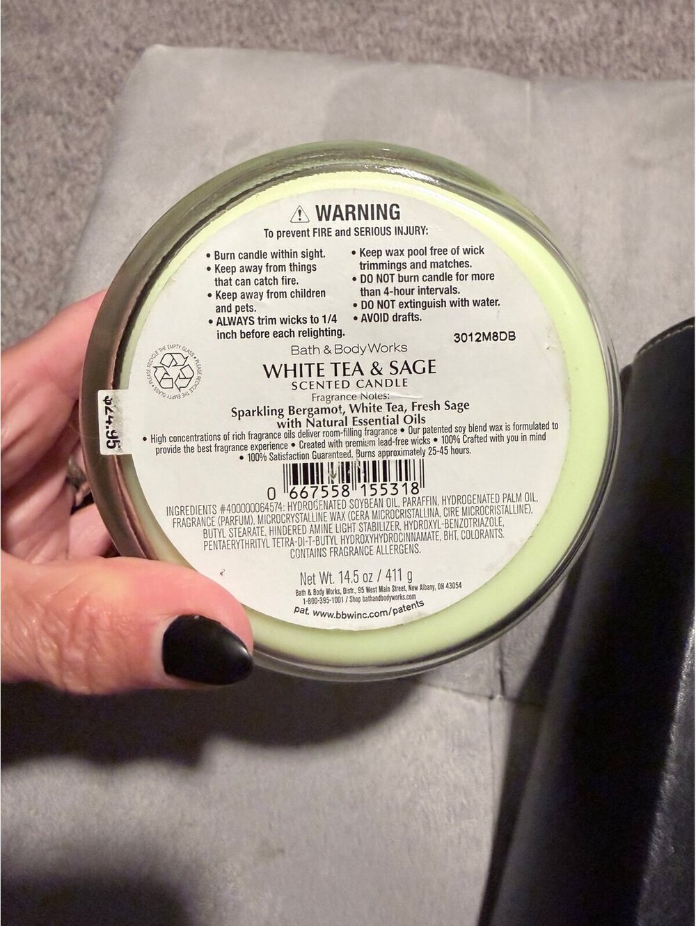 Bath & body Works candle and photo album - Picture 3 of 9
